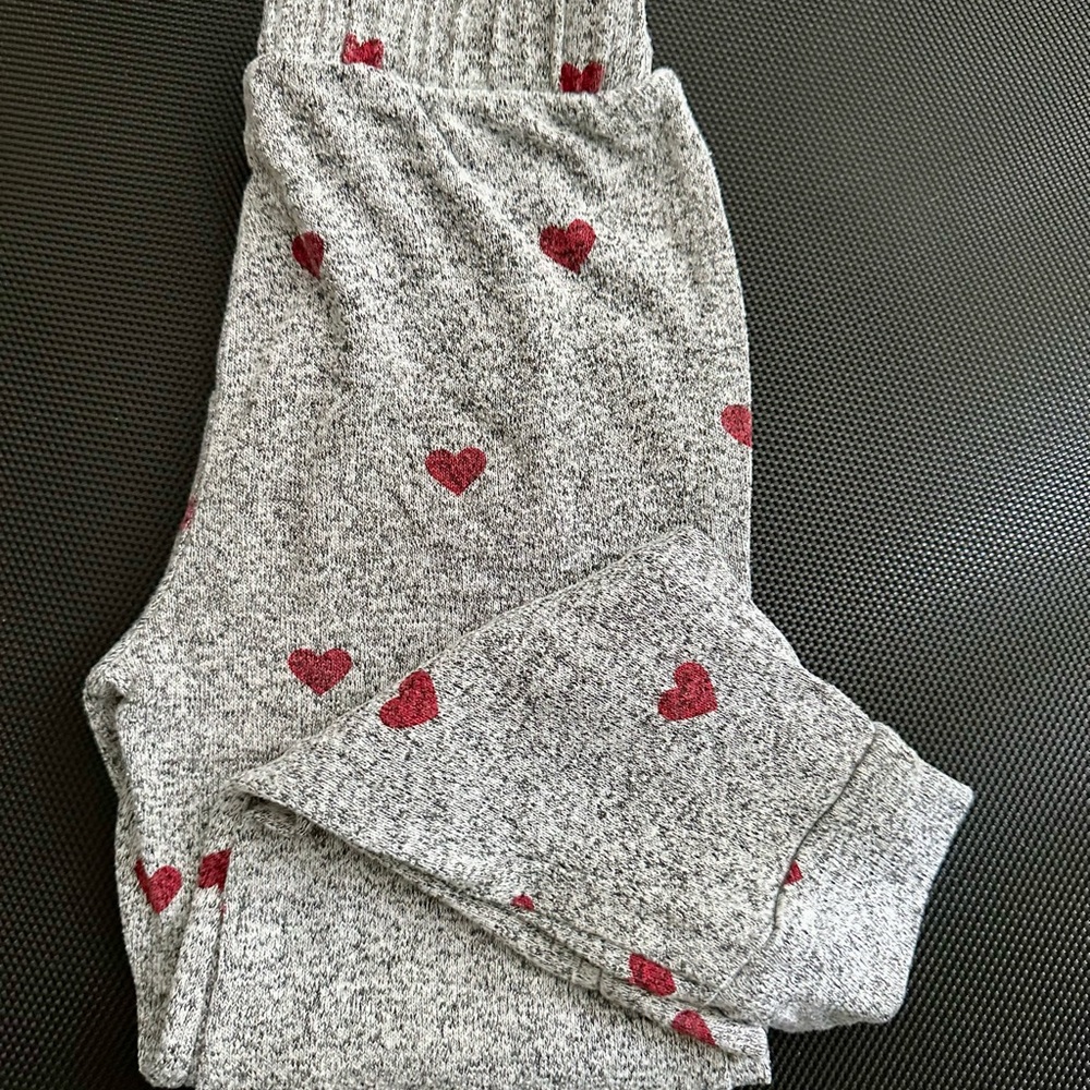 GAP Heather Gray Lounge Pants with Red Heart Accents Pattern